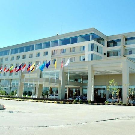Man Myanmar Hotel Naypyidaw Exterior photo